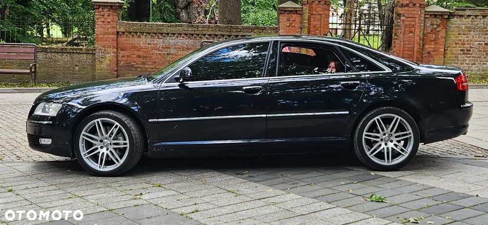 Audi A8 4.2 FSI Quattro - 3