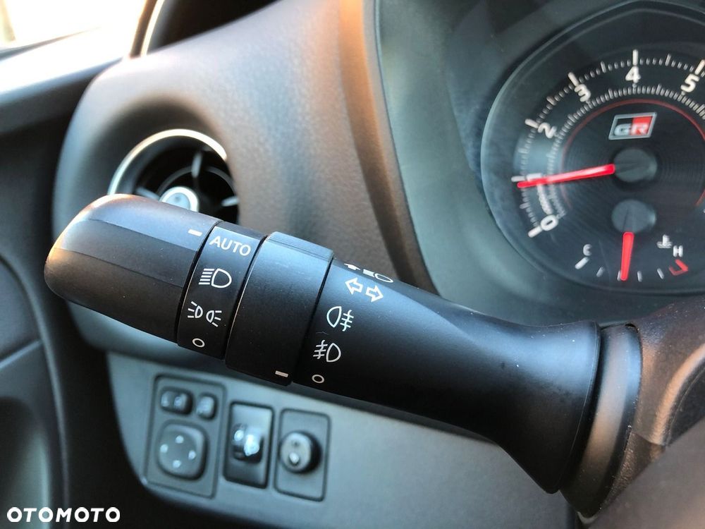 Toyota Yaris 1.8 GRMN - 26