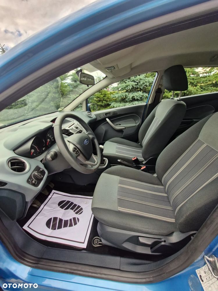 Ford Fiesta - 9