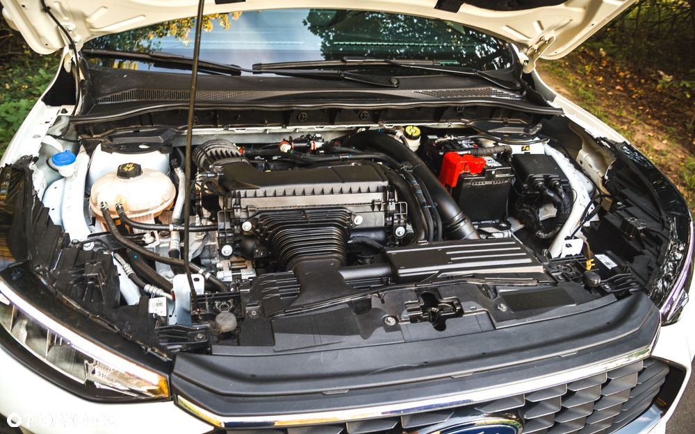 Ford Escape 2.0 EcoBoost AWD Titanium - 11