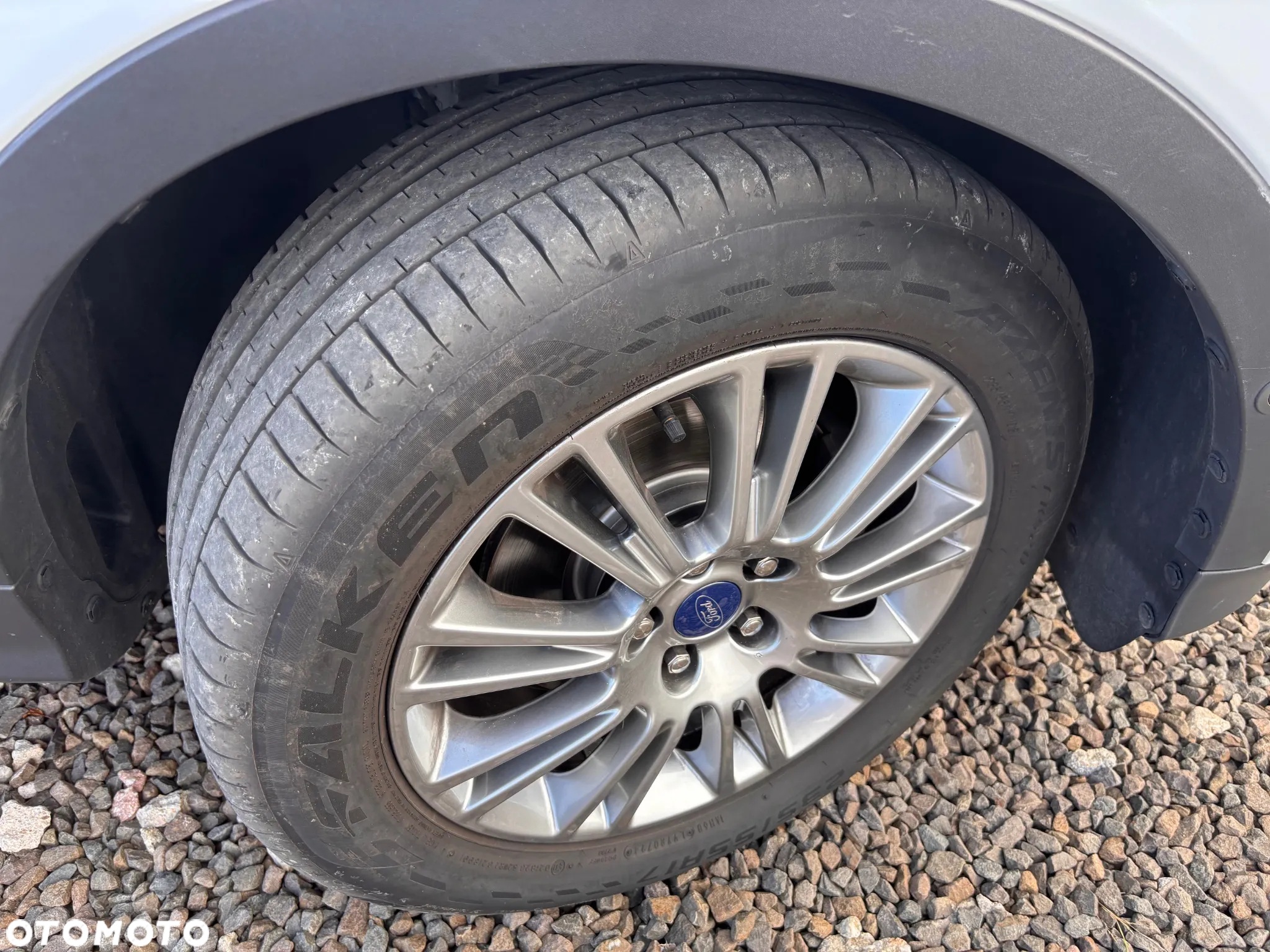 Ford Kuga 1.6 EcoBoost 2x4 Titanium - 16