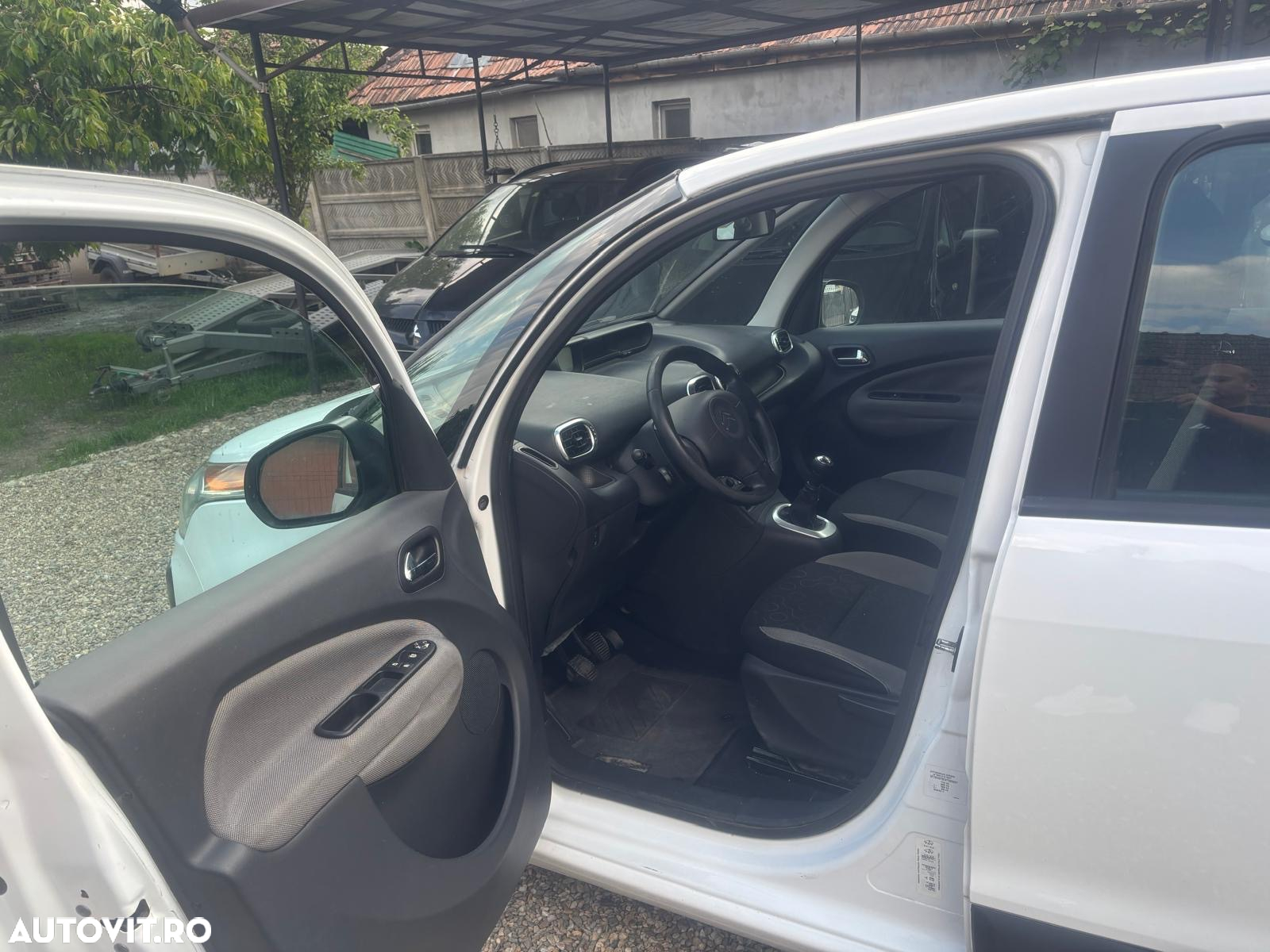 Citroën C3 Picasso 1.4 VTI Seduction - 11