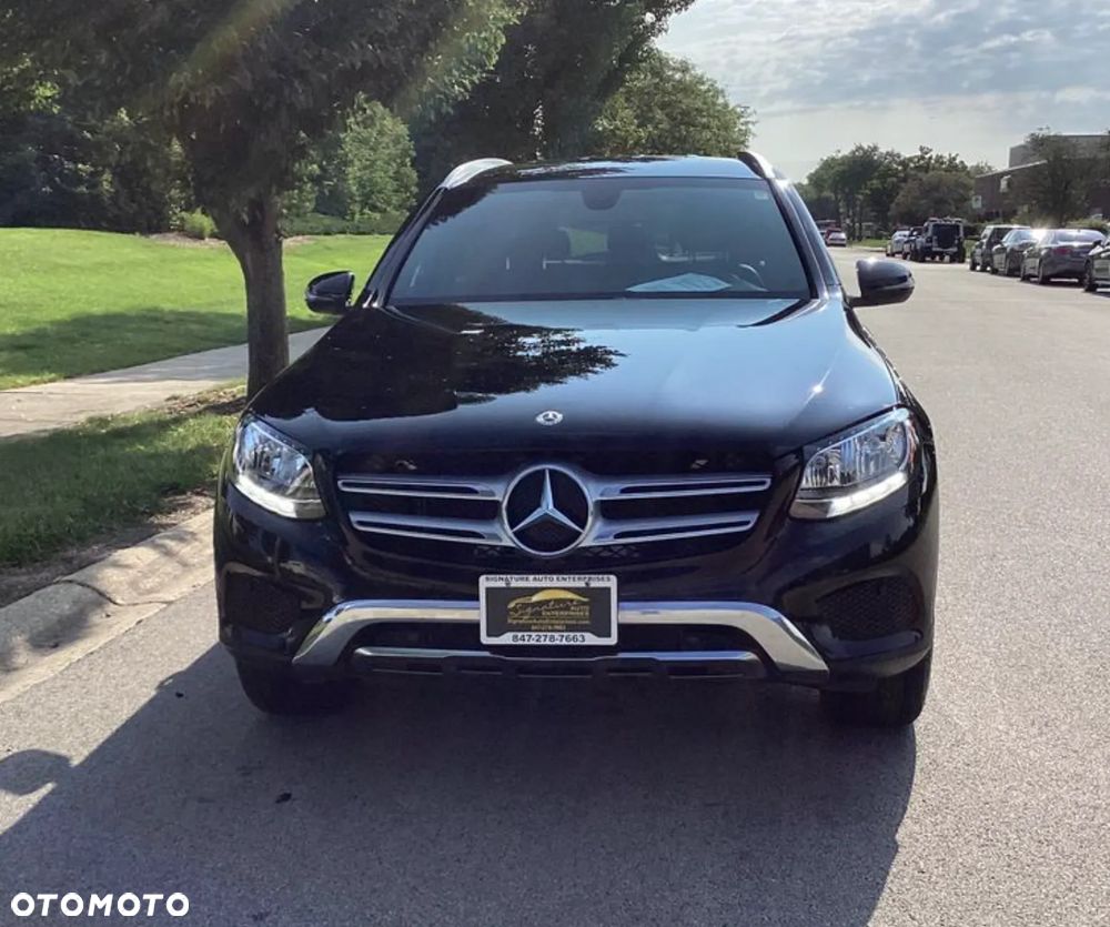 Mercedes-Benz GLC 300 4-Matic - 4
