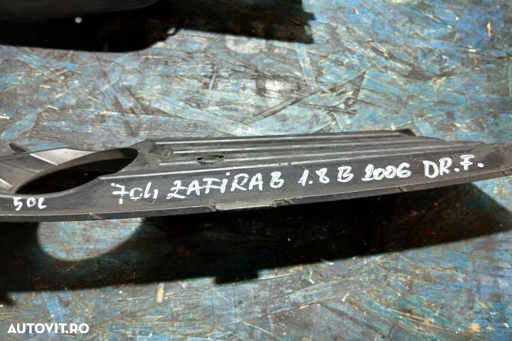 Grila proiector stanga 13124989 13124989 Opel Zafira B [2005 - 2010] - 3