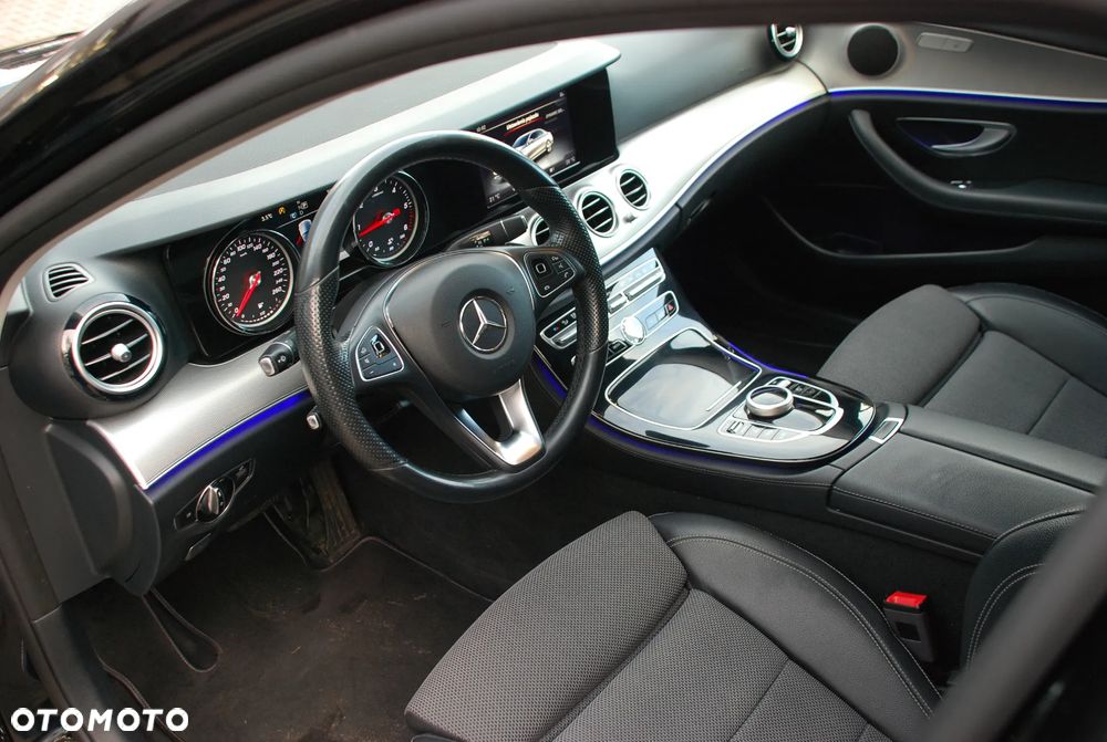 Mercedes-Benz Klasa E 220 d 9G-TRONIC Avantgarde - 12