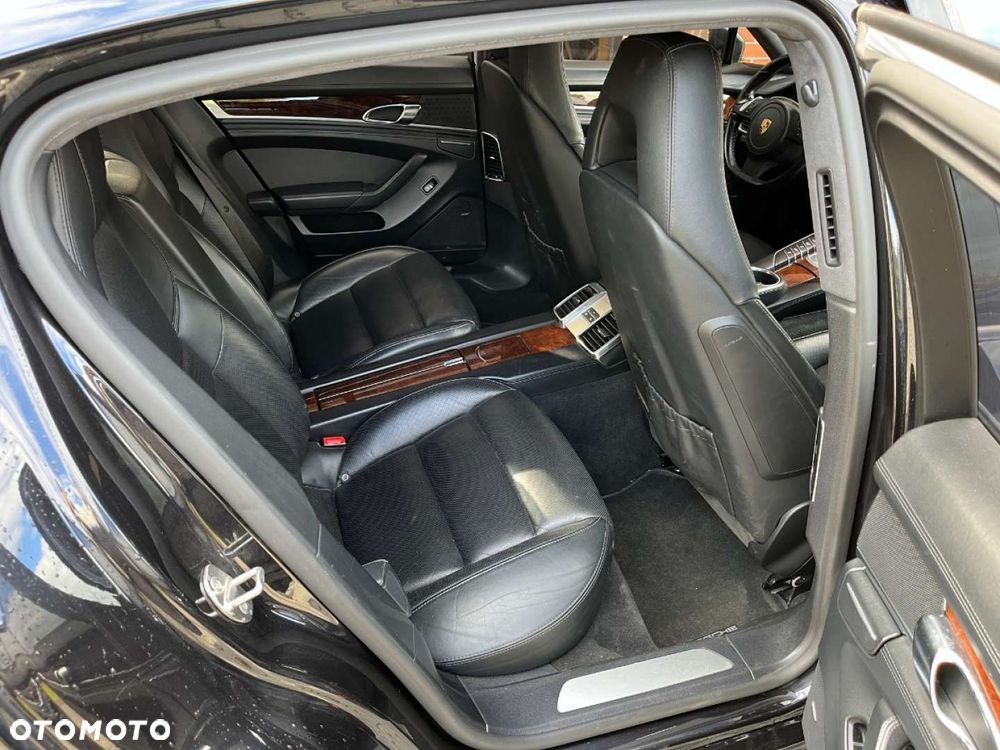 Porsche Panamera Turbo - 23