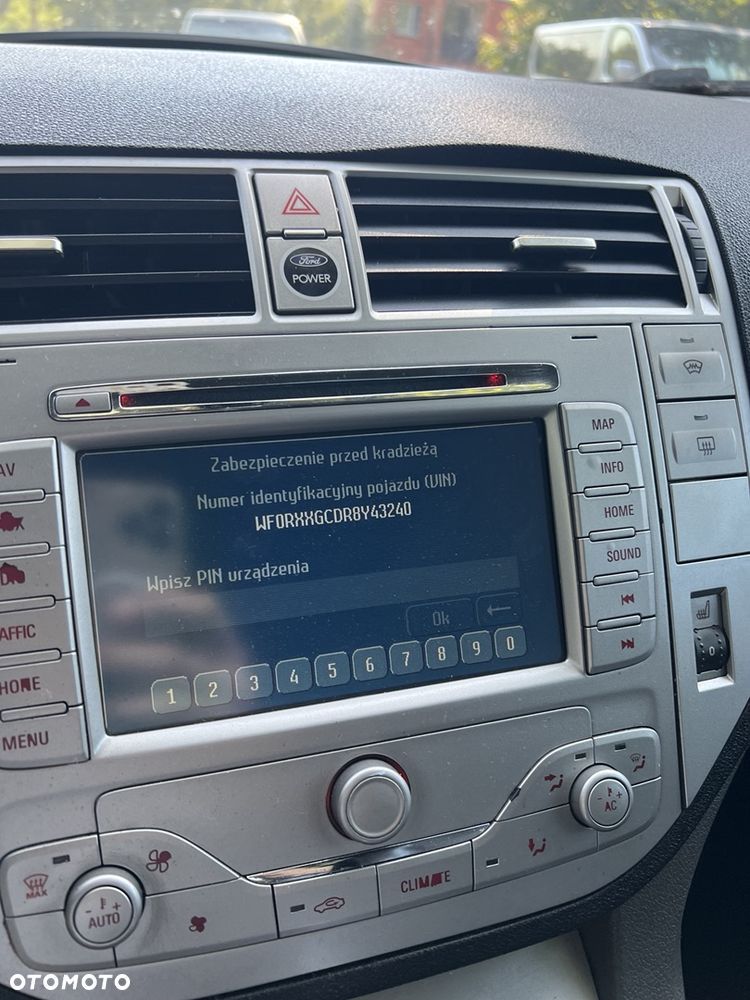 Ford Kuga 2.0 TDCi Titanium FWD - 6
