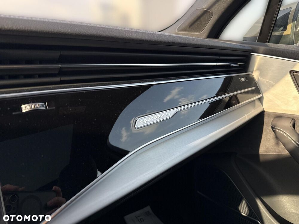 Audi Q7 - 13