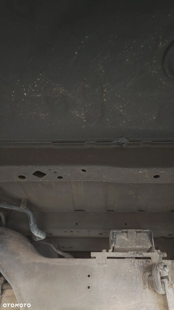 Mitsubishi Outlander - 23