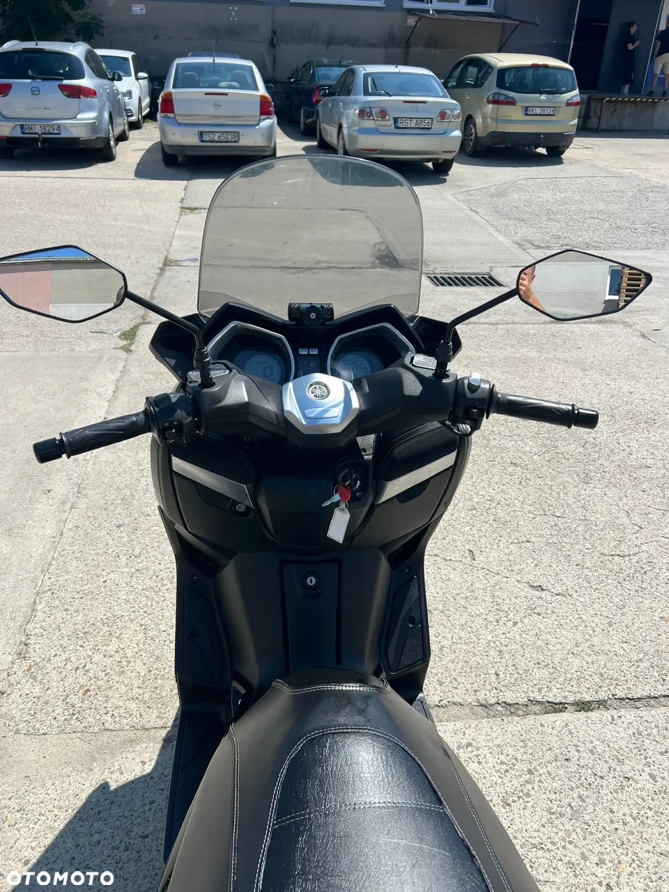 Yamaha X-max - 9