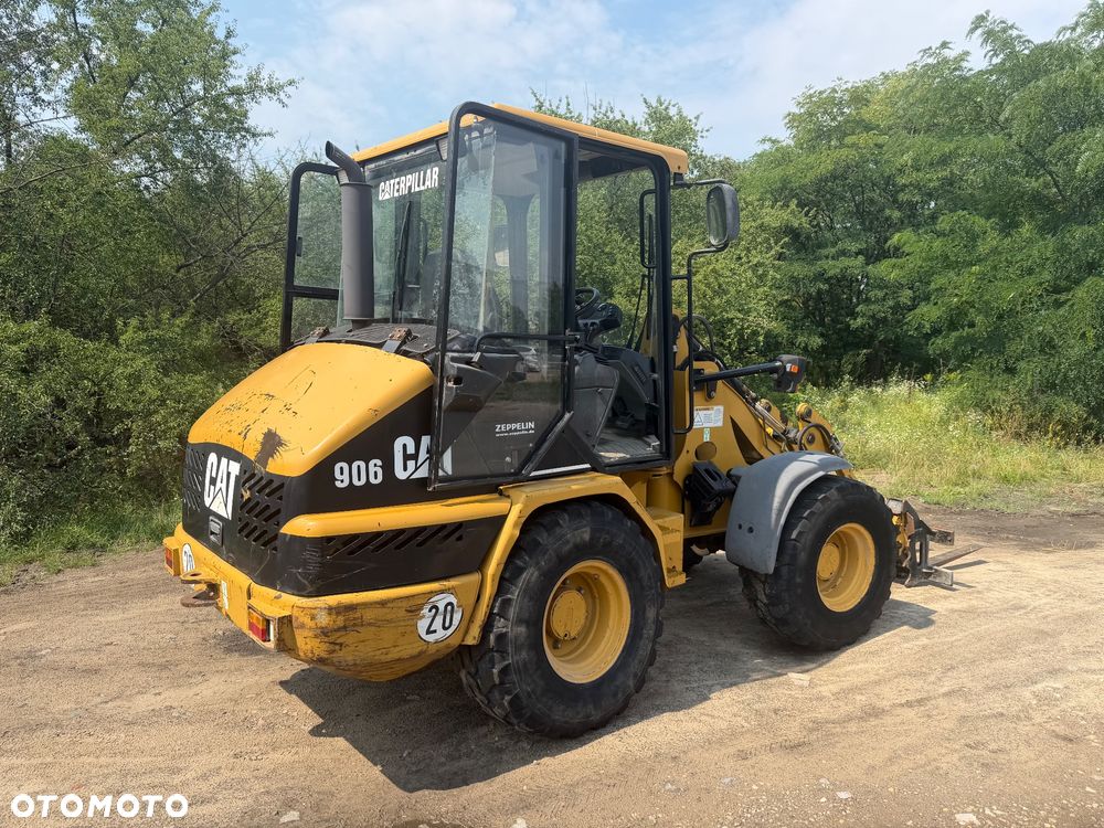 Caterpillar 906 - 3