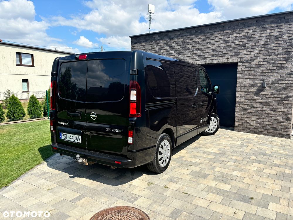Opel Vivaro - 8