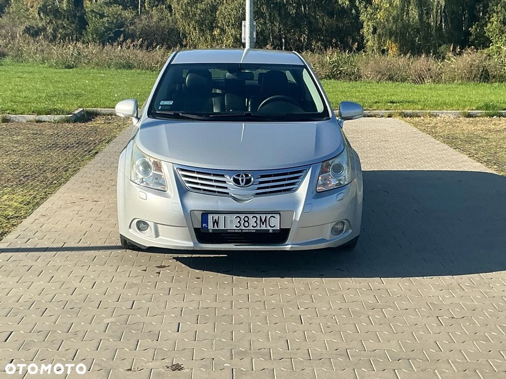 Toyota Avensis 2011 photo 4