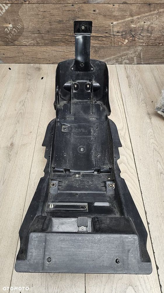 Błotnik Tył Nadkole Yamaha XJR 1200 / 1300  4KG-21611 - 13