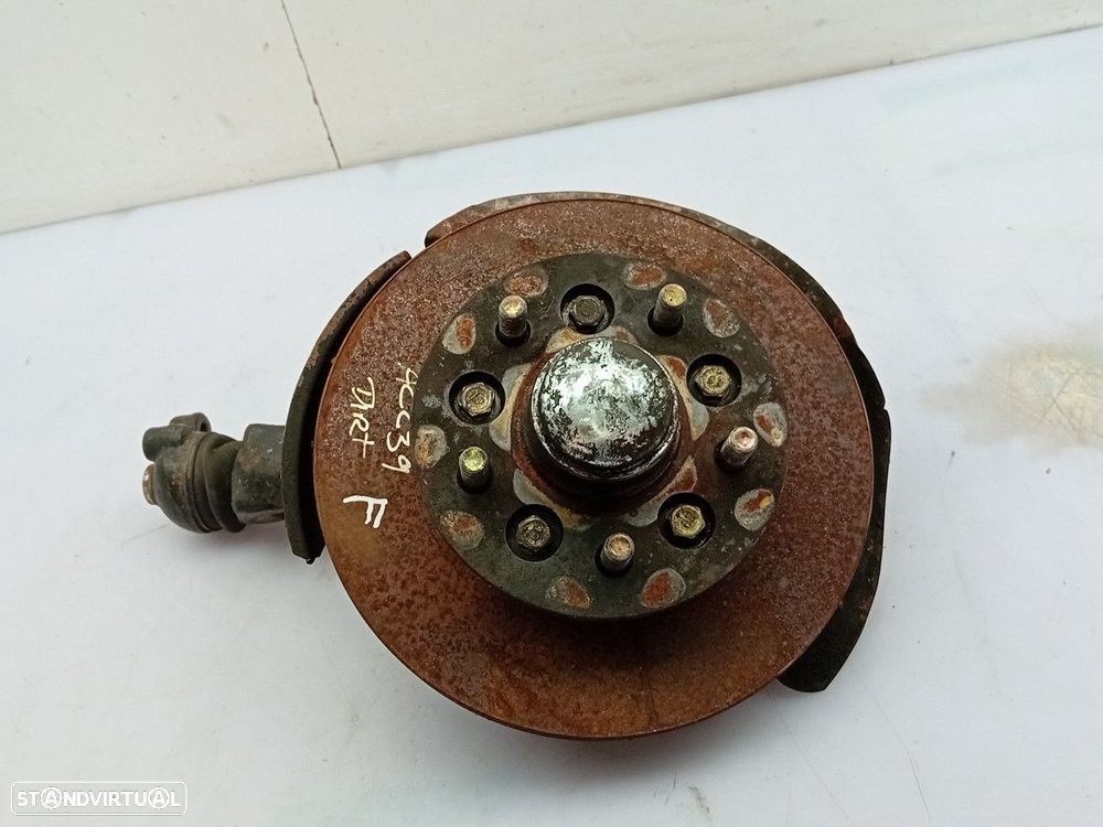 Manga de eixo frente direita HYUNDAI H-1 / Starex (A1) - 1