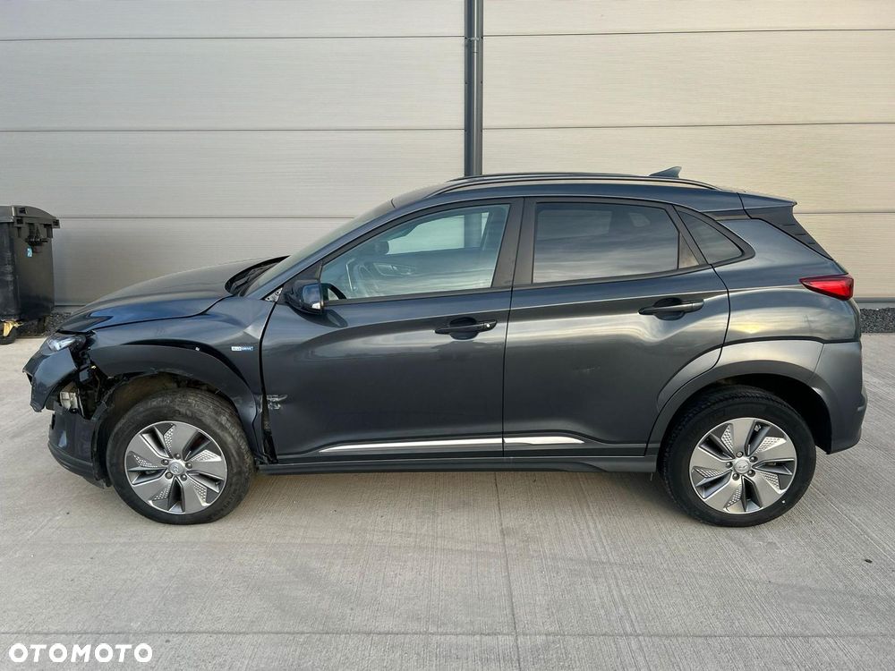 Hyundai Kona - 16
