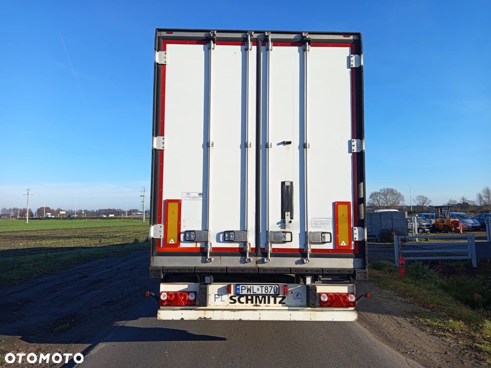 Schmitz Cargobull SKO 24 L - 8