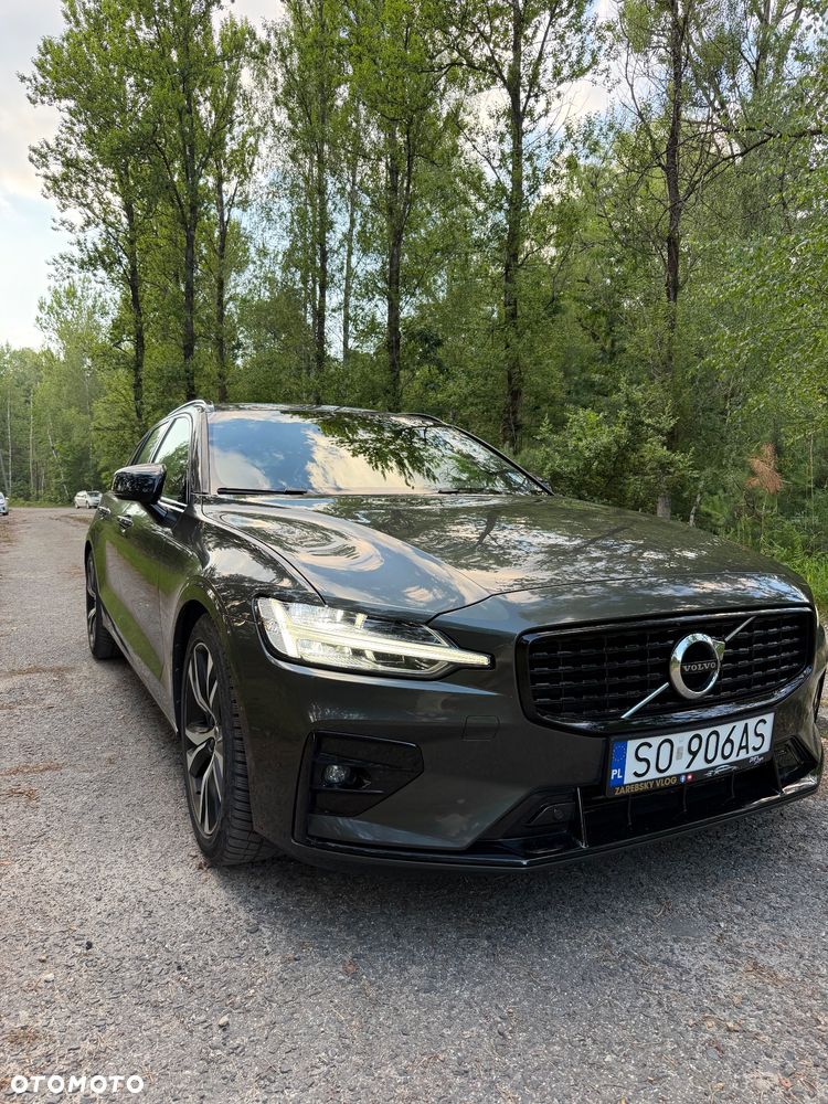 Volvo V60 B3 B R-Design - 12