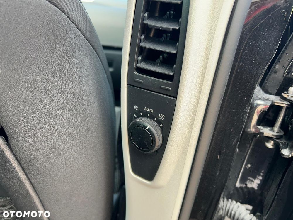 Citroën C4 Picasso 1.6 HDi FAP 7-Sitzer ESG6 Exclusive - 25