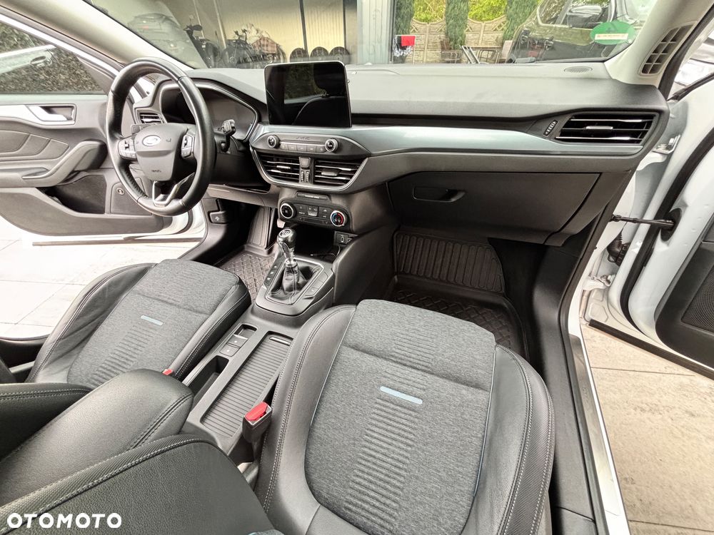 Ford Focus SW 2.0 EcoBlue S&S ACTIVE - 23