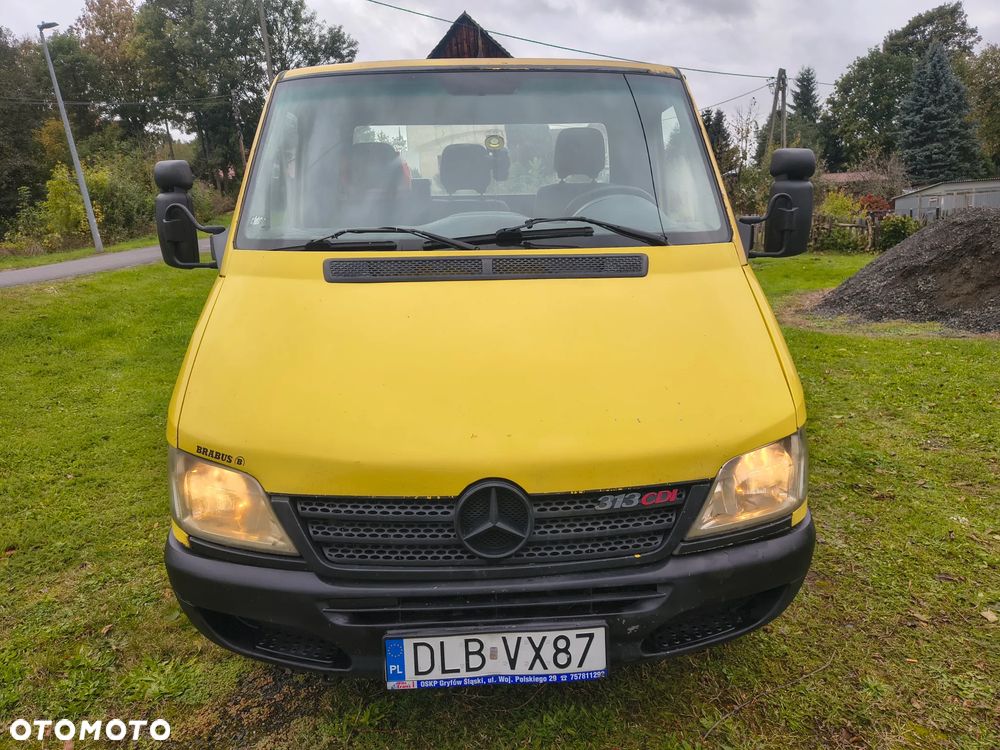 Mercedes-Benz Sprinter - 2