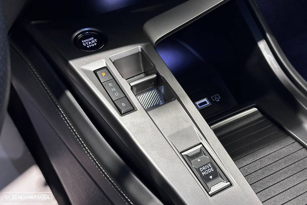 Peugeot 308 1.6 Hybrid GT e-EAT8 - 27