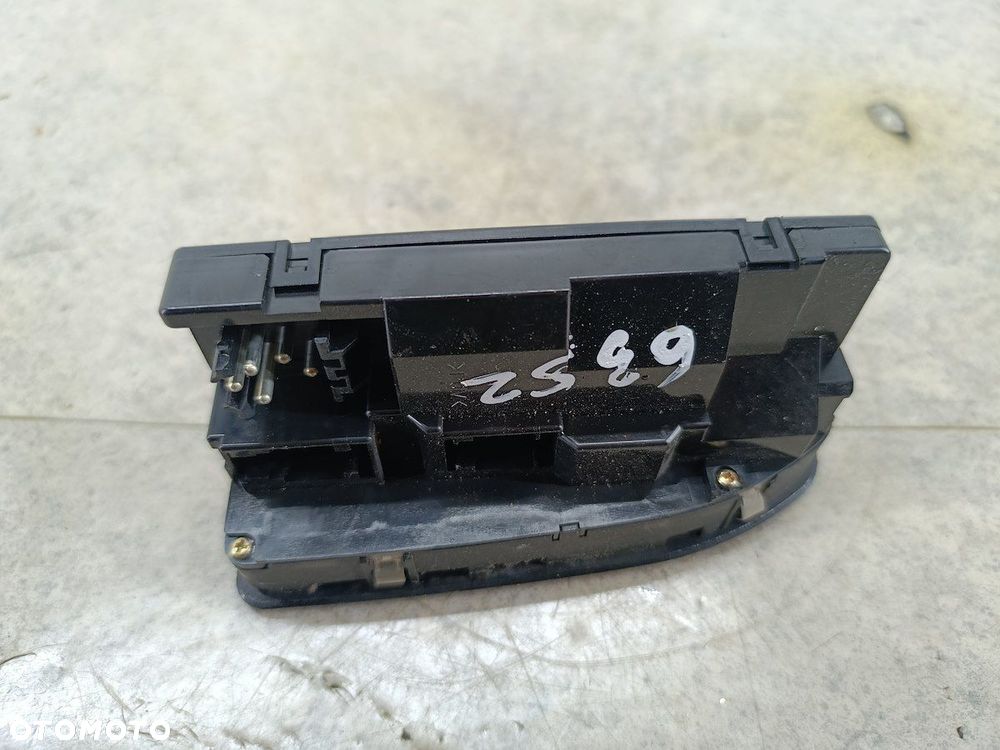PANEL STEROWANIA SZYB I LUSTEREK BMW 5 E39 6904339 - 5