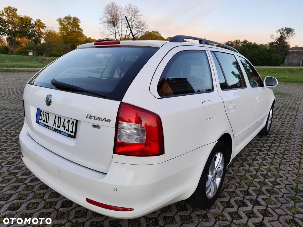 Skoda Octavia 1.4 TSI IMPULS EDITION - 4