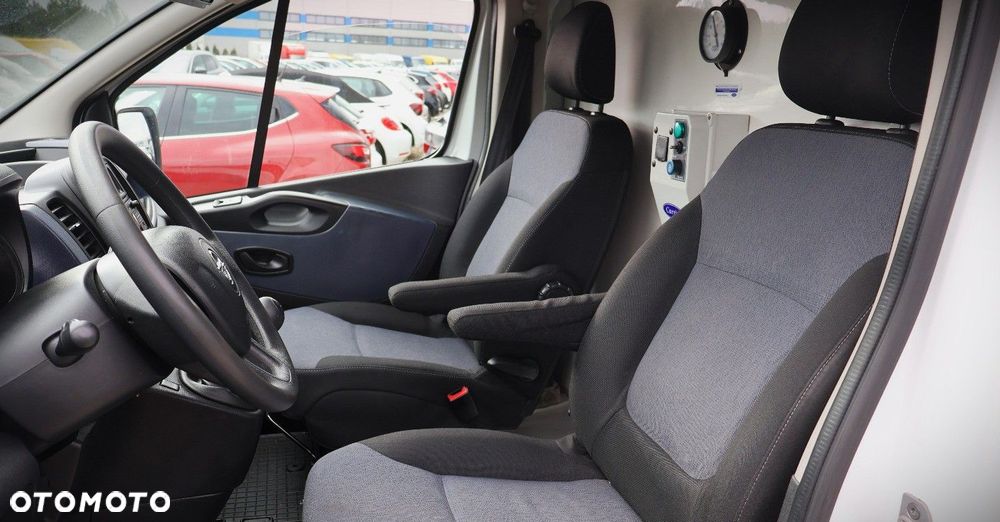Opel Vivaro - 12