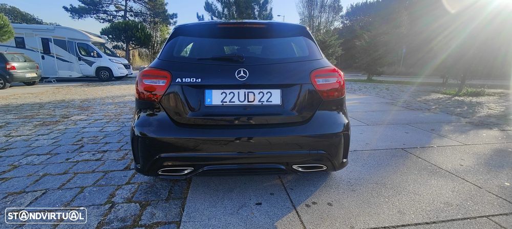Mercedes-Benz A 180 d AMG Line - 3