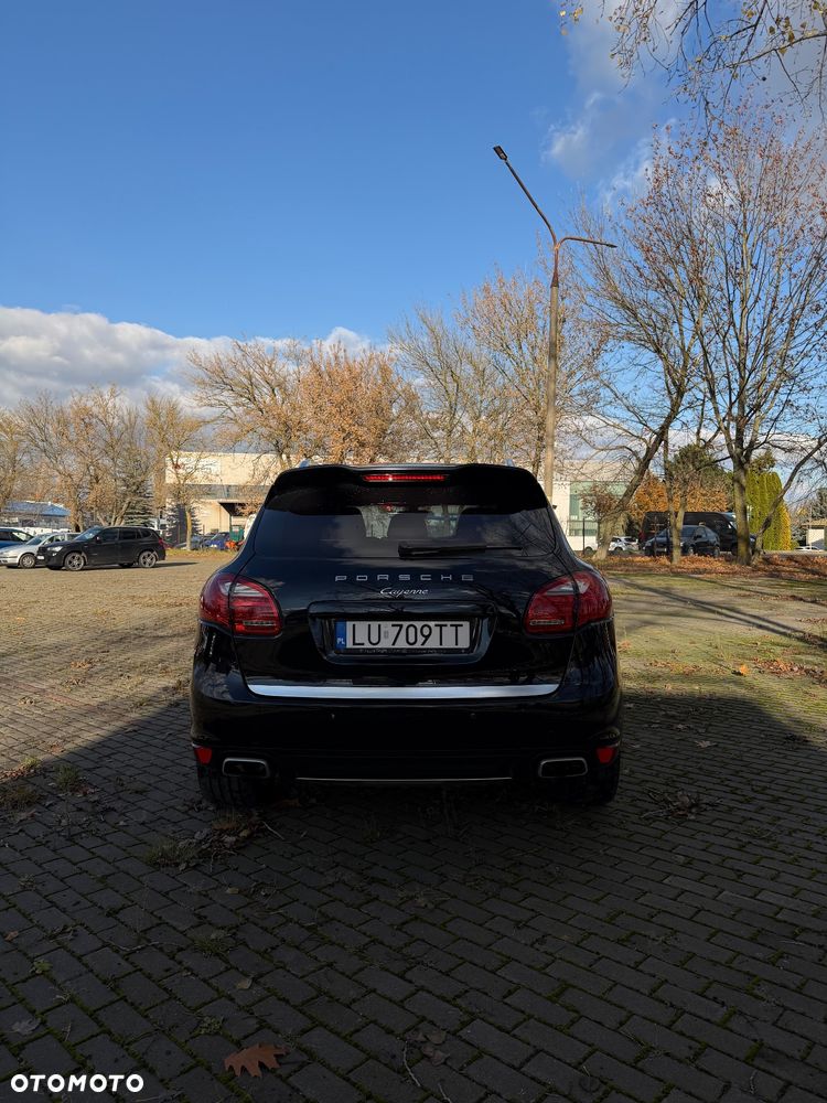 Porsche Cayenne - 5