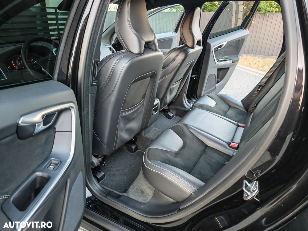Volvo XC 60 - 25