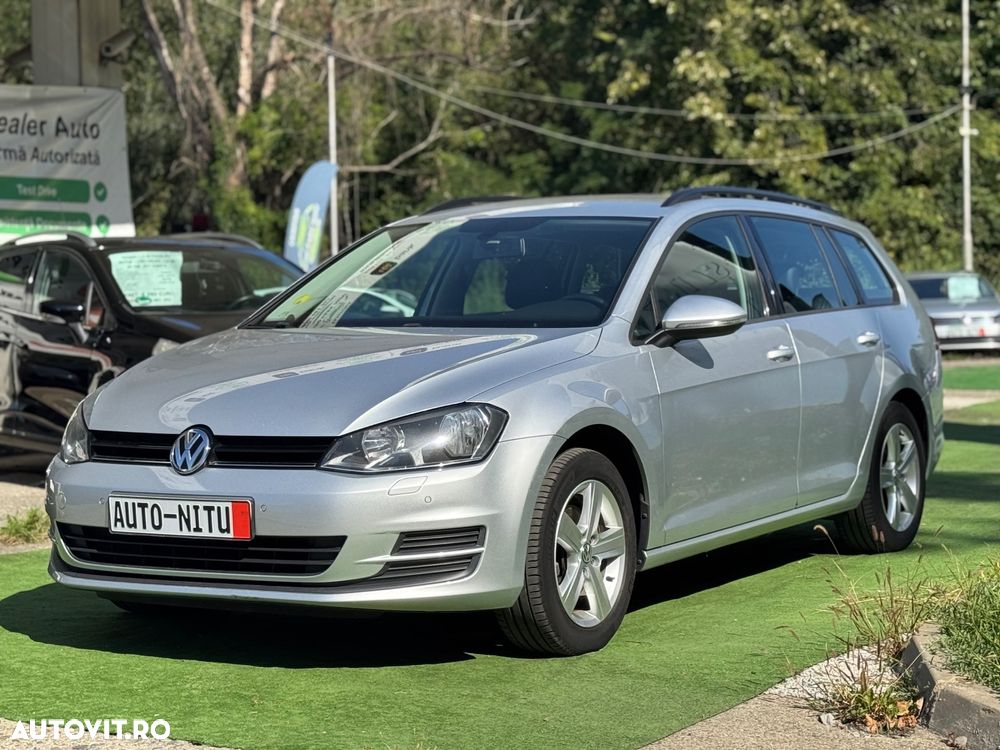 Volkswagen Golf - 3