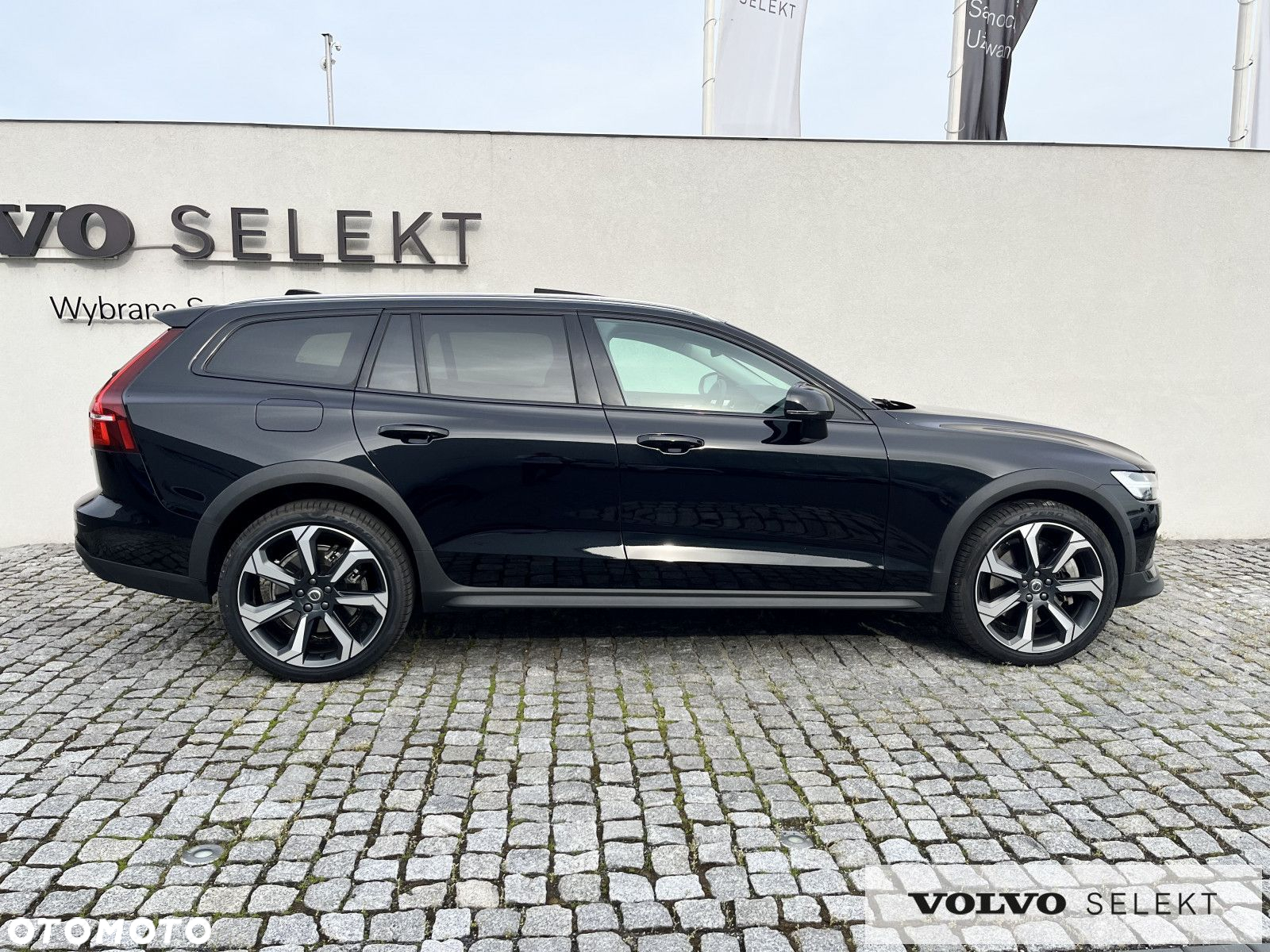 Volvo V60 Cross Country - 5