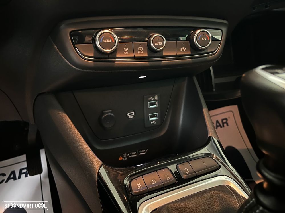 Opel Crossland 1.2 T Design & Tech - 9