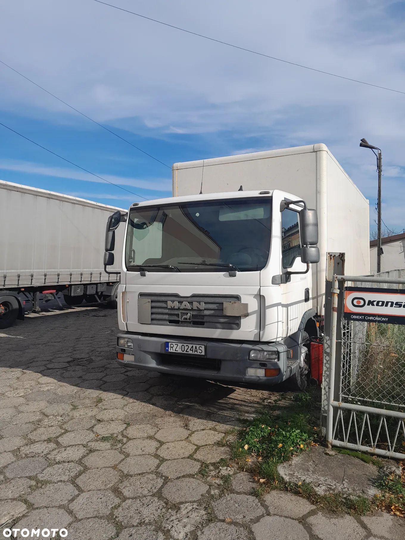 MAN TGL 240 - 1