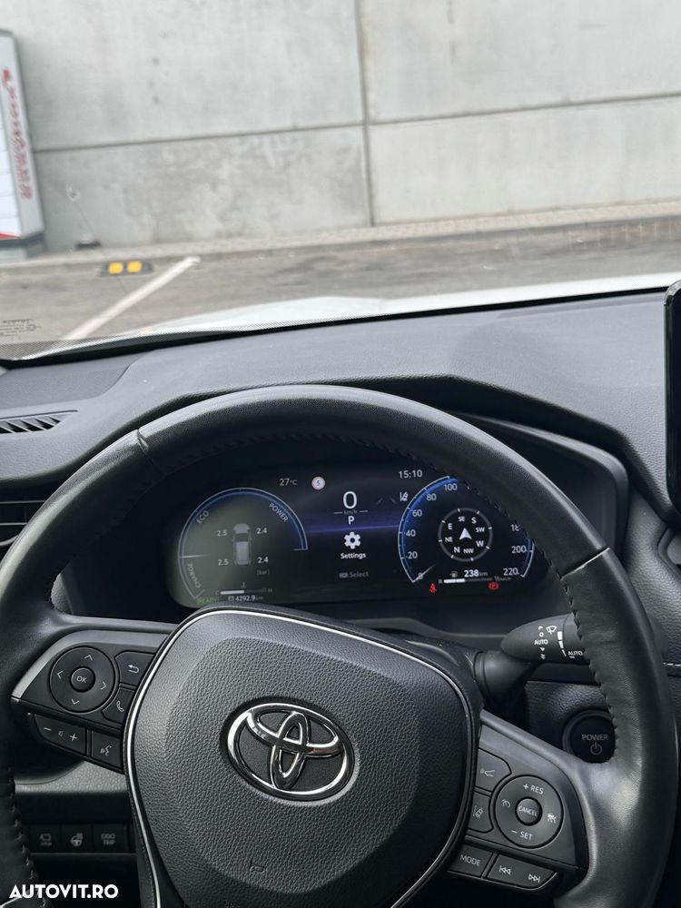 Toyota RAV4 2.5 VVT-iE 4x4 Luxury - 28