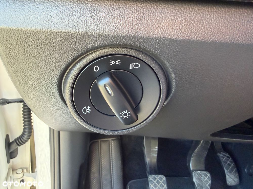 Volkswagen up! Standard - 22