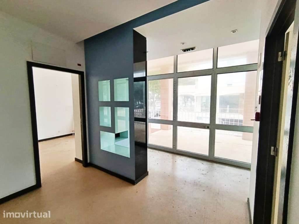 Loja com 145 m² | Excelente Localização junto ao Metro - Grande imagem: 3/15