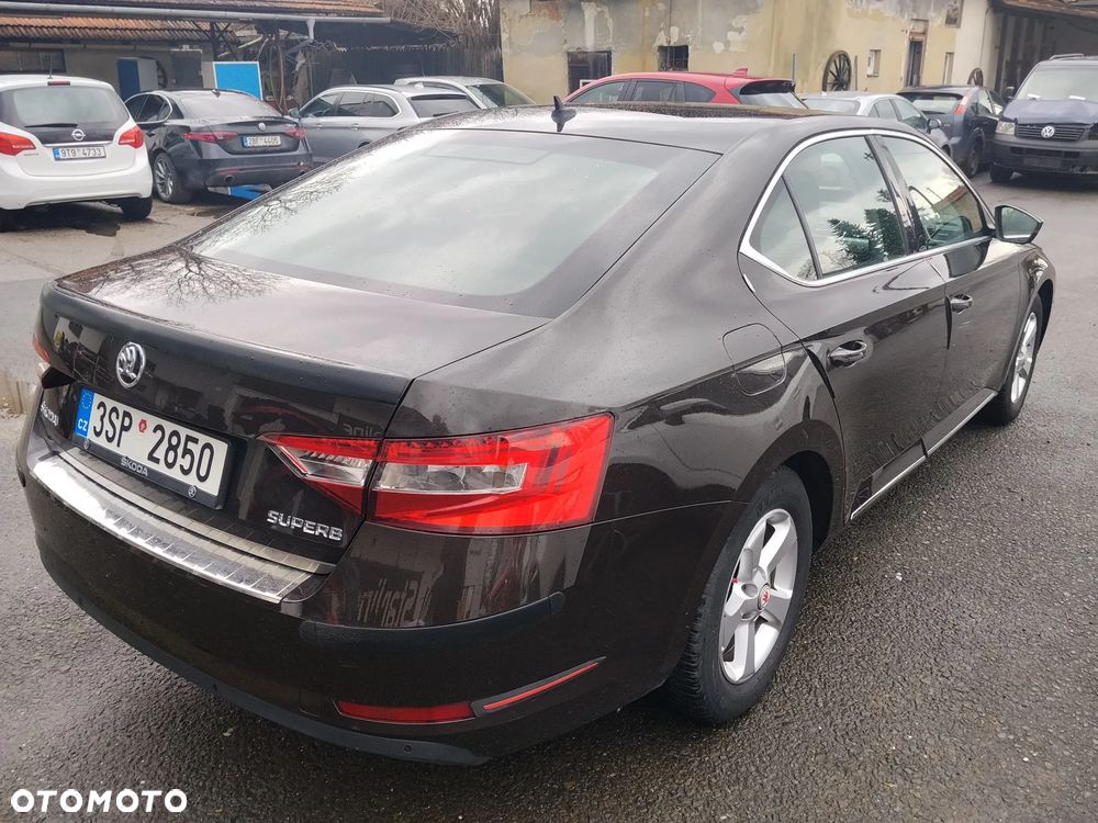 Skoda Superb 1.8 TSI Ambition - 4