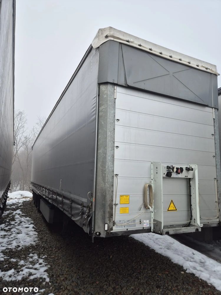 Schmitz Cargobull - 3