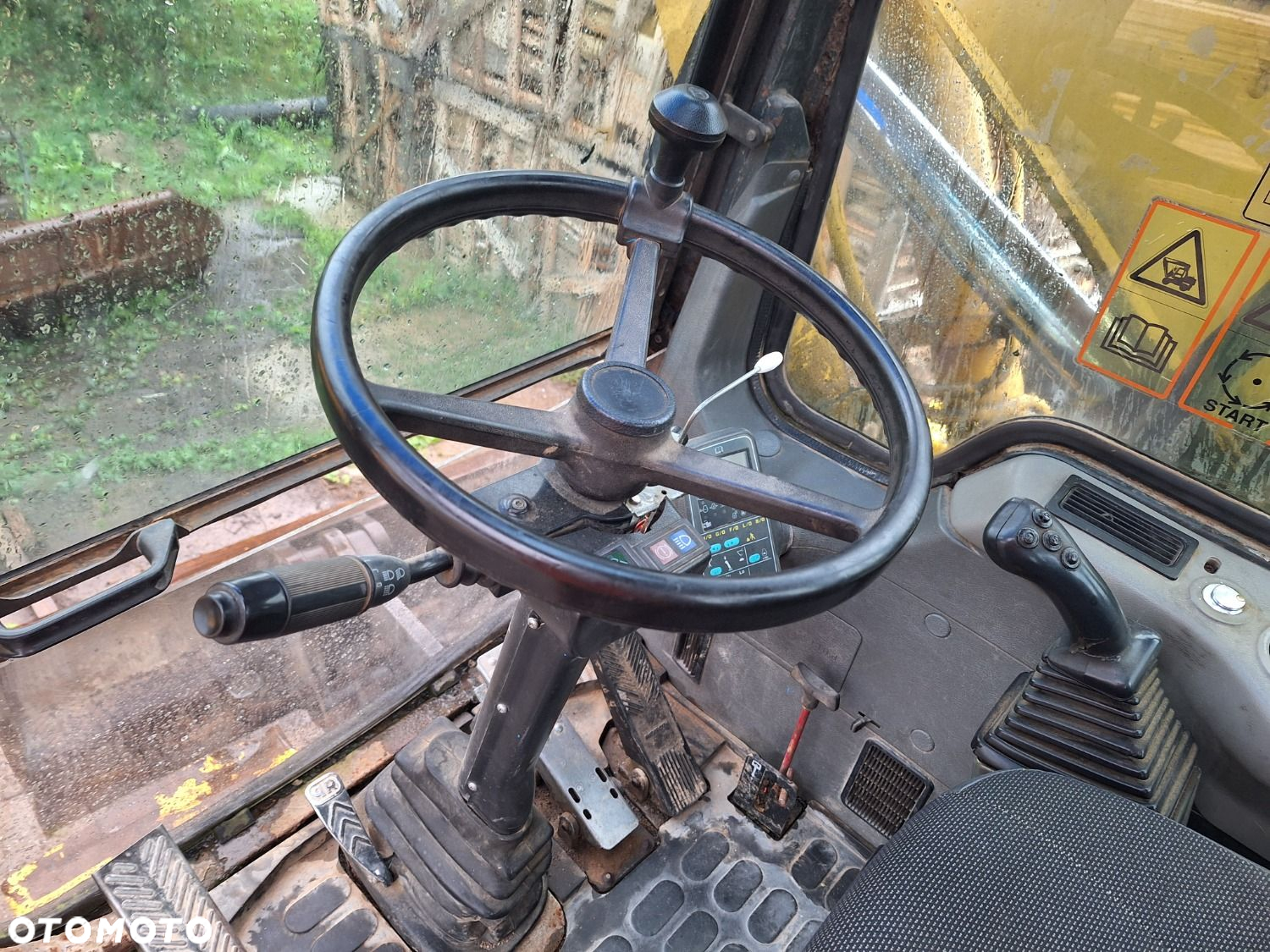 Komatsu Pw170Es-6K 4X4 - 12