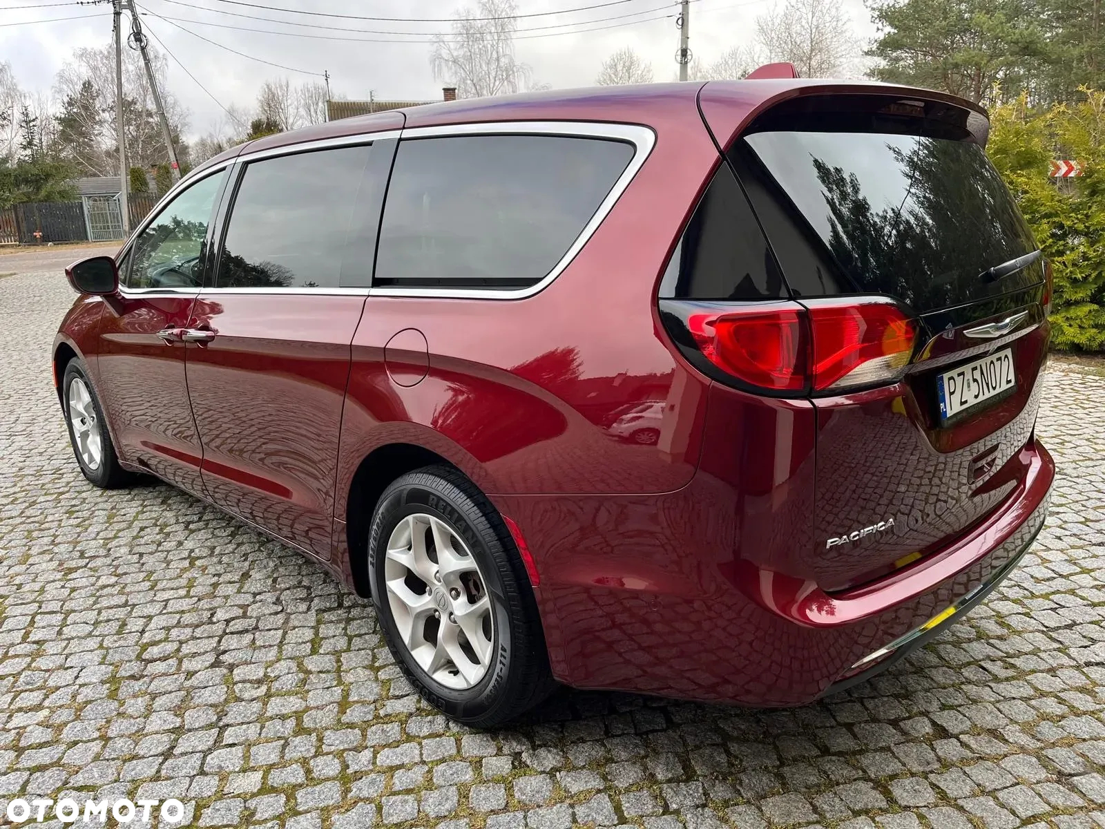 Chrysler Pacifica - 3