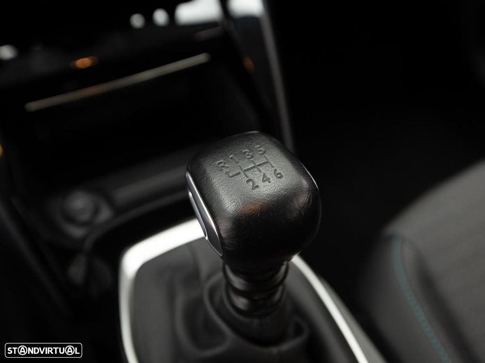 Peugeot 208 1.2 PureTech Allure Pack - 17