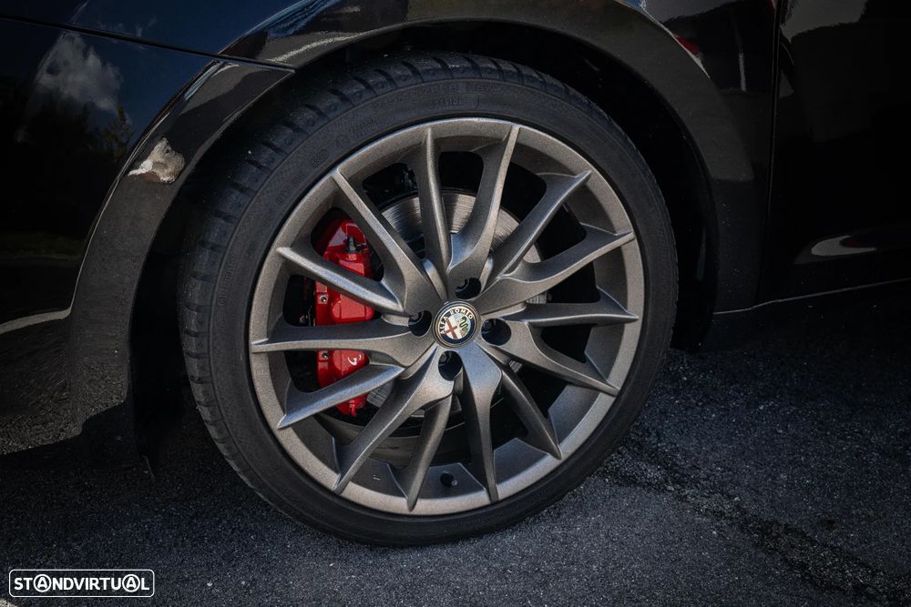 alfa-romeo mito ver-tb-1-4-16v-multiair-quadrifoglio-verde - 5