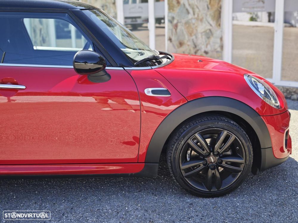 MINI 5 Portas Cooper D - 18