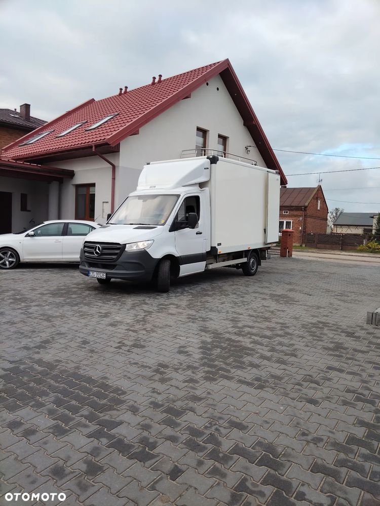 Mercedes-Benz Sprinter - 8