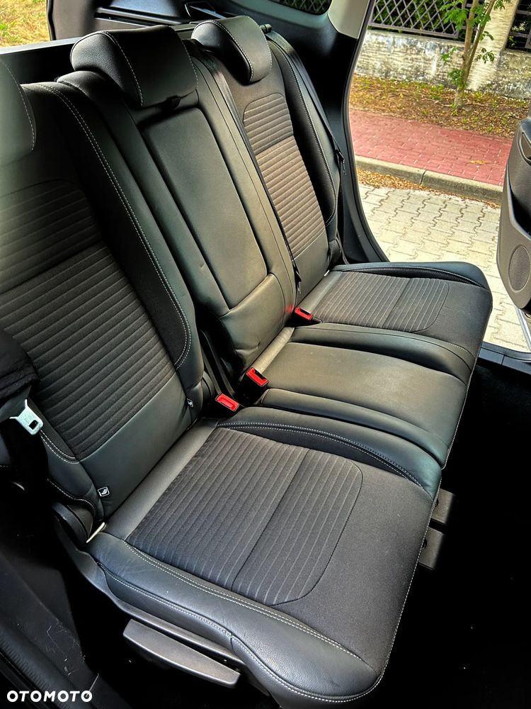 Ford Kuga 1.5 EcoBoost 2x4 Titanium - 34