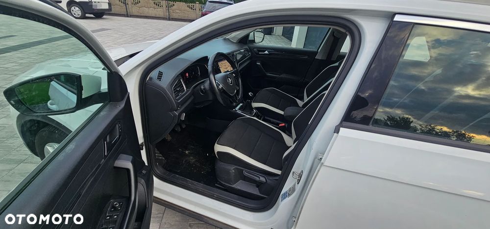 Volkswagen T-Roc 1.5 TSI ACT OPF UNITED - 12