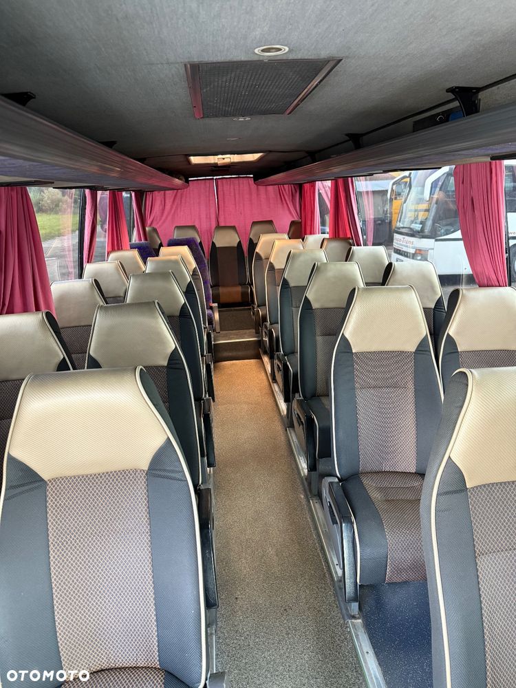 Mercedes-Benz 815 - 7